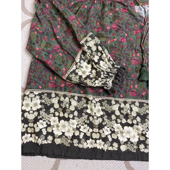 Natural Life Dara Top, Green Floral Border, size large, MSRP $49 - Picture 10 of 11